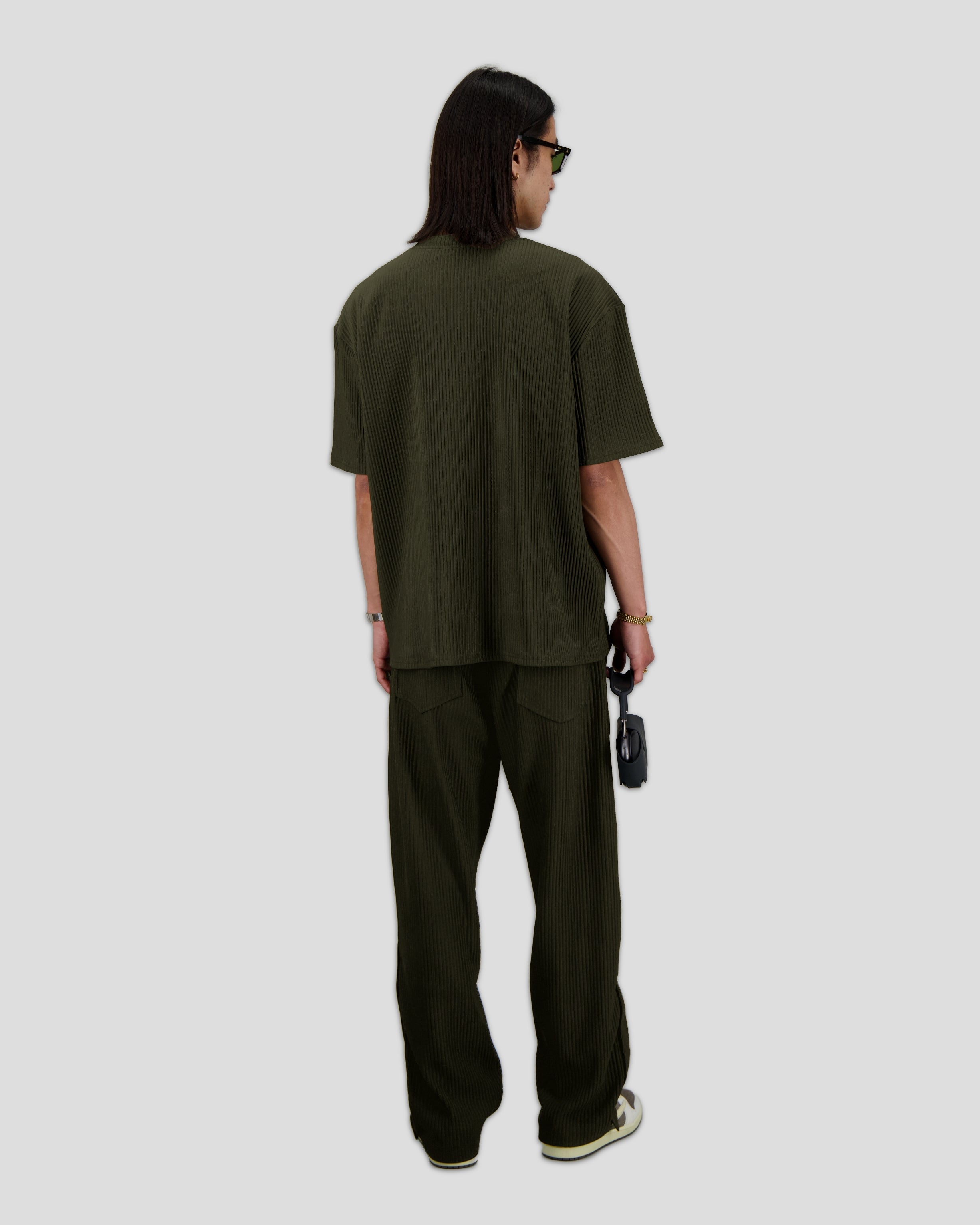 Off Court Pants Pleated Olive