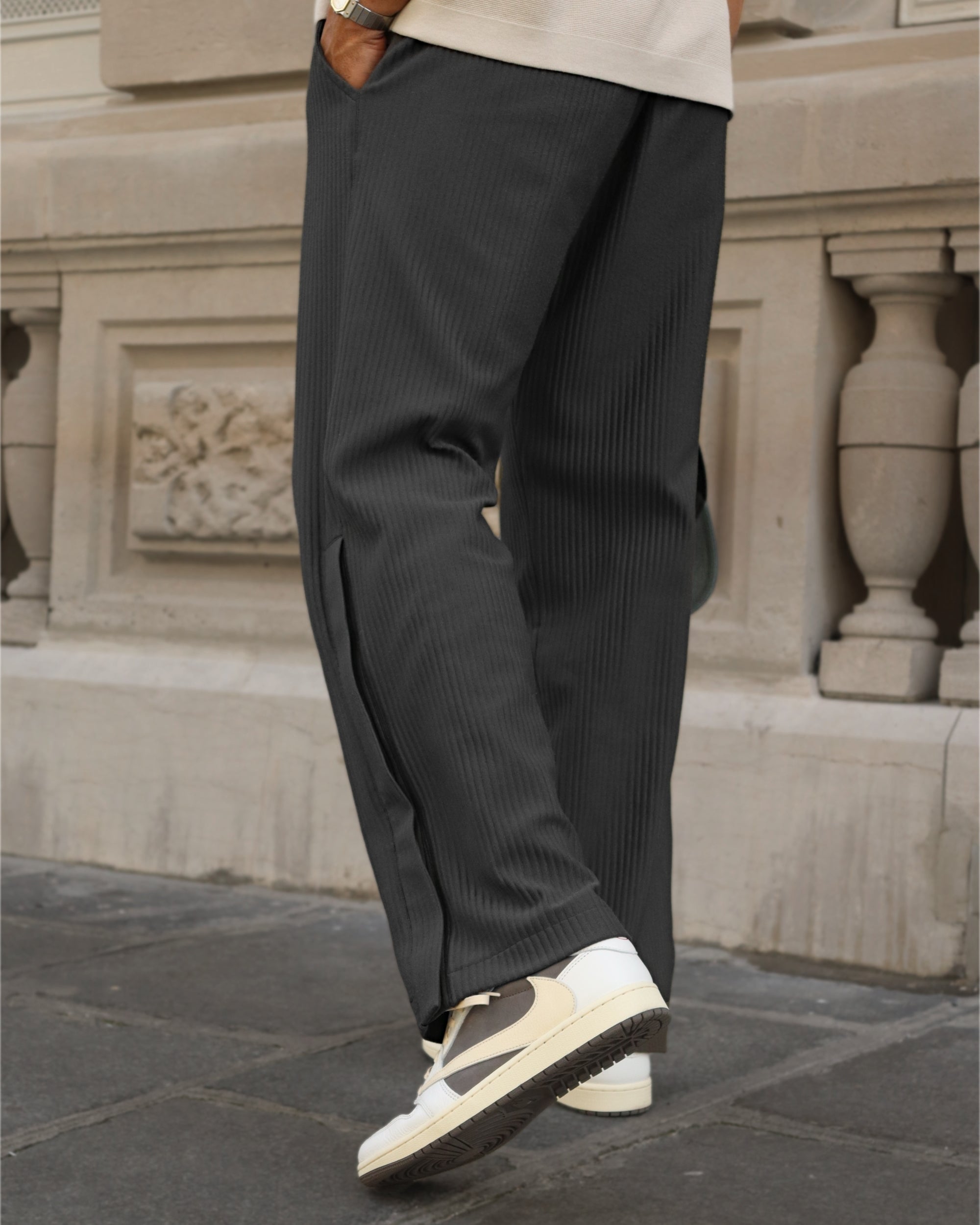 Off Court Pants Pleated Grey